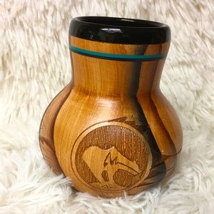 Dwayne Black Horse, wood grain pottery, Vase EUC, authentic Navajo pottery 75.$$